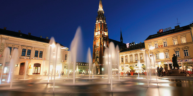 Osijek - city center by night